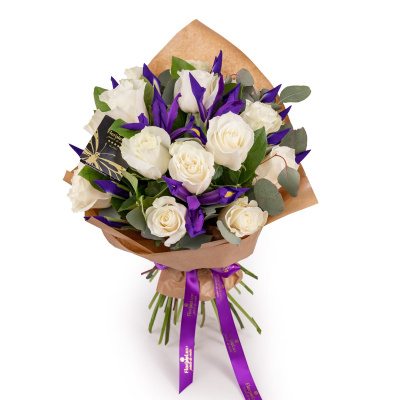 Buchet trandafiri albi si iris