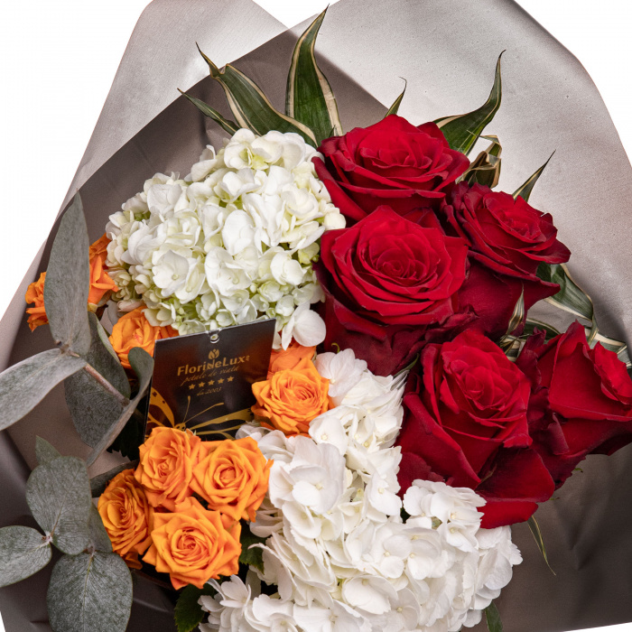 Buchet trandafiri, minirosa si hortensie – imaginea 2