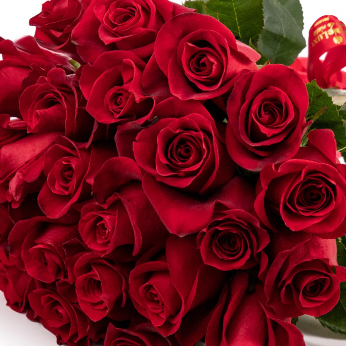 Buchet cu trandafiri red touch – imaginea 2