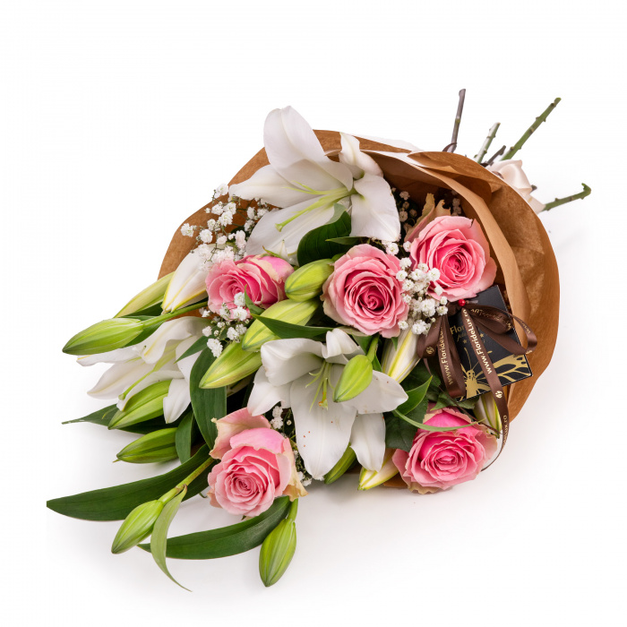 Buchet delicat crini si trandafiri – imaginea 1