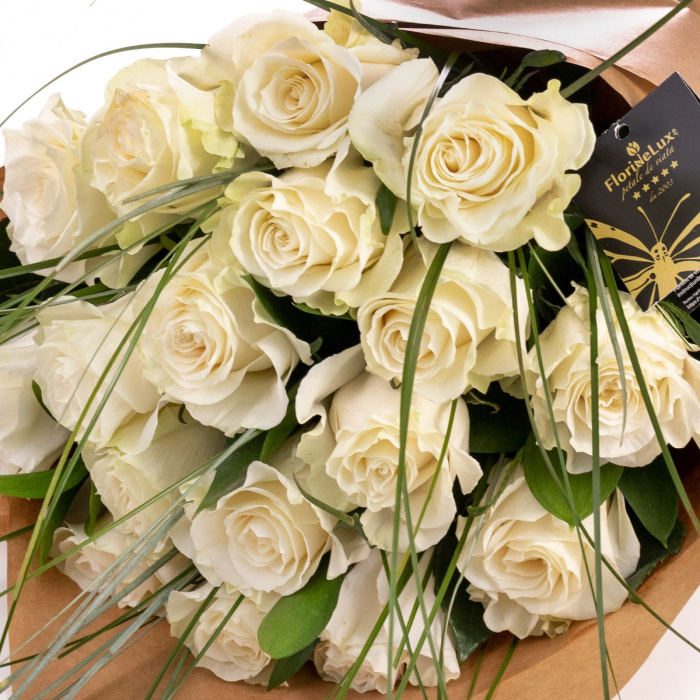 Buchet simplu imaculat – imaginea 2