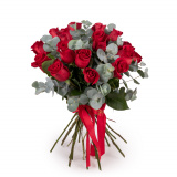Buchet trandafiri rosii si eucalipt – Floridelux