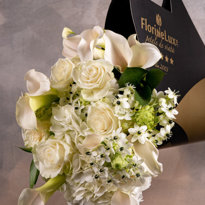 Buchet alb extravagant – imaginea 2