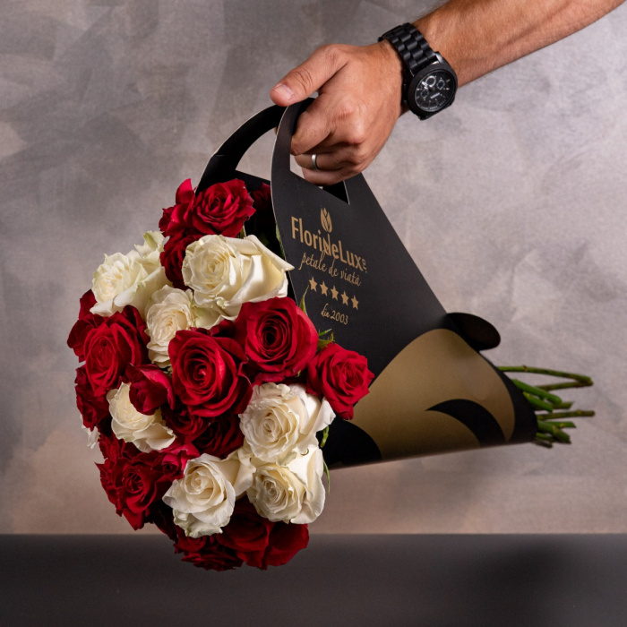Buchet Red White Love – imaginea 1