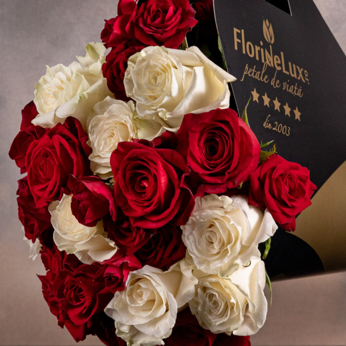 Buchet Red White Love – imaginea 2