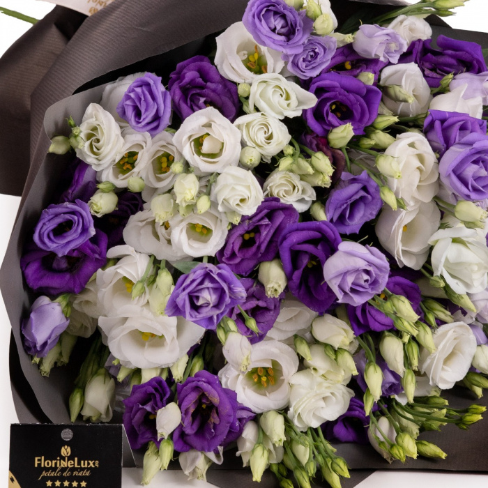 Buchet cu lisianthus alb si mov – imaginea 2