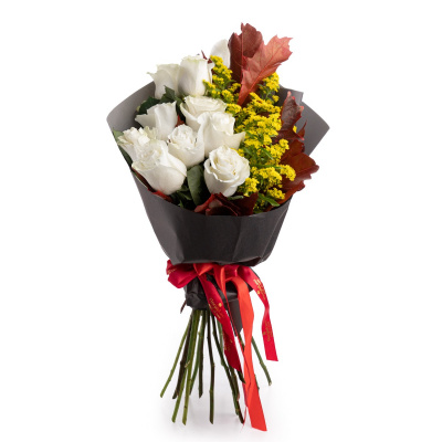 Buchet de toamna cu trandafiri albi si solidago