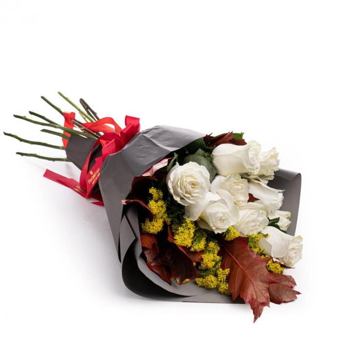 Buchet de toamna cu trandafiri albi si solidago – imaginea 2