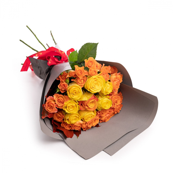 Buchet de toamna cu trandafiri galbeni si portocalii – imaginea 1