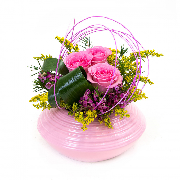Aranjament floral roz perfect – imaginea 1