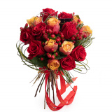 Buchet trandafiri rosii si portocalii plin de sentimente – Premium
