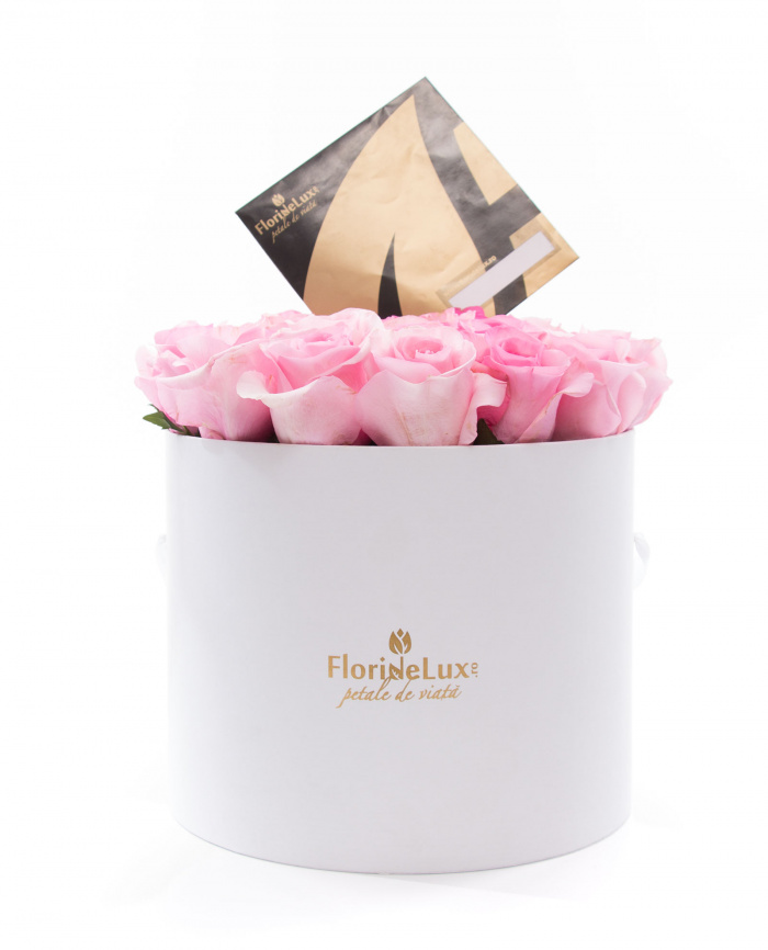Cutie delicata trandafiri roz pal