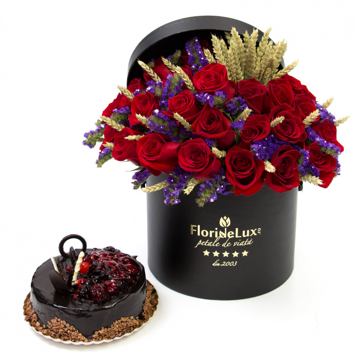 Cutie cu flori si tort – imaginea 2
