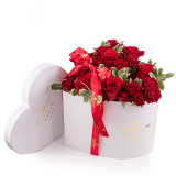 Cutie inima alba cu trandafiri rosii – Standard