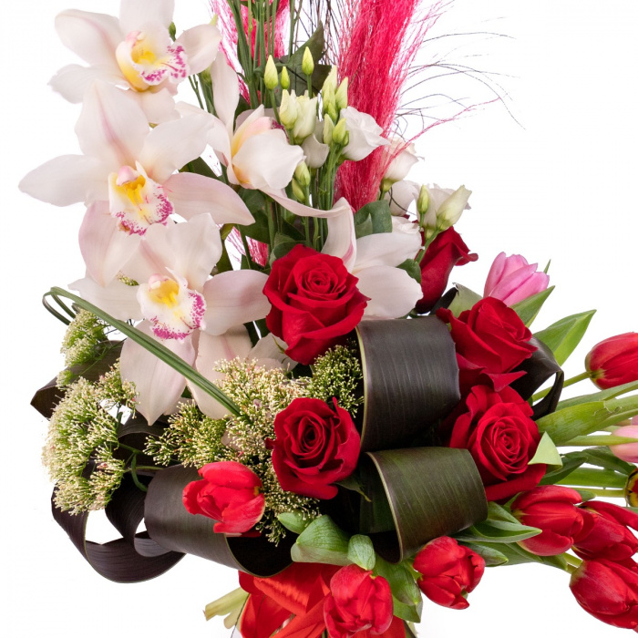 Buchet cu orhidee, lalele si trandafiri – imaginea 2