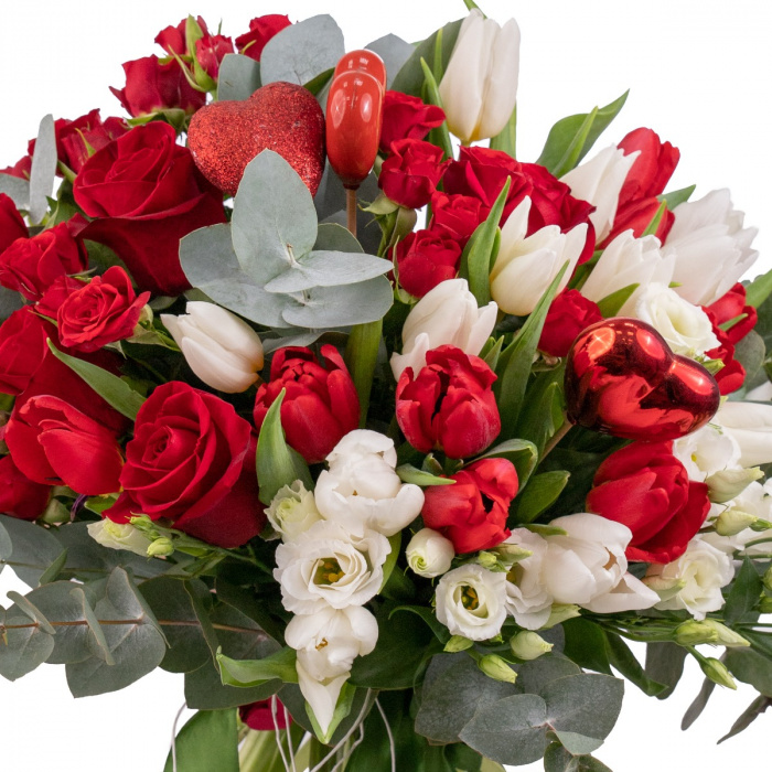 Buchet trandafiri si lalele in doua culori