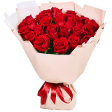 Buchet trandafiri rosii si ambalaj roz – Floridelux