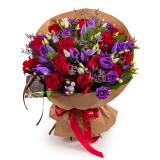 Buchet trandafiri rosii si iris – Premium