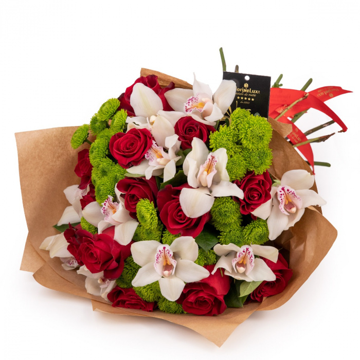 Buchet trandafiri rosii, orhidee si santini – imaginea 1