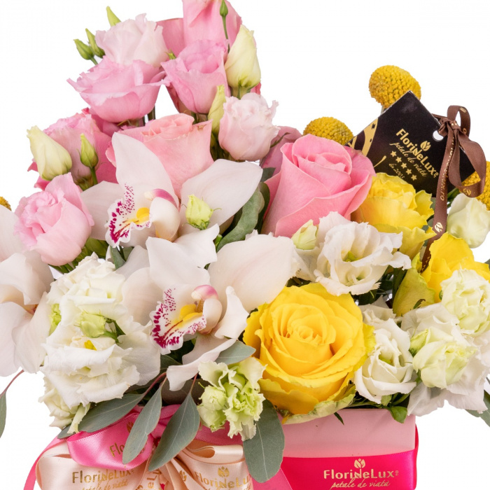 Cutie eleganta cu trandafiri galbeni – imaginea 2