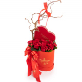 Cadou romantic trandafiri rosii si praline premium – Premium