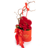 Cadou romantic trandafiri rosii si praline premium – Floridelux