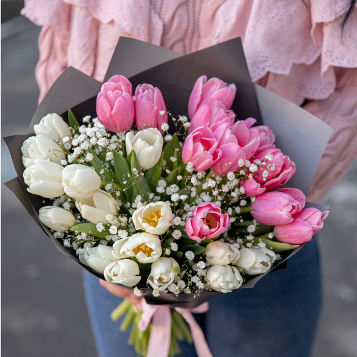 Buchet lalele Gratie si Eleganta