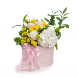 Aranjament floral in cutie inima Flowerbomb – Standard