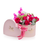 Aranjament floral cu trandafiri si lalele Pink Fantasy – Standard