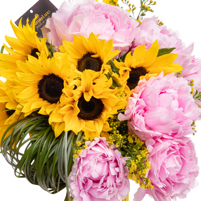 Buchet floarea-soarelui si bujori Sunshine Elegance – imaginea 2