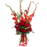 Buchet gladiole si trandafiri rosii – Floridelux