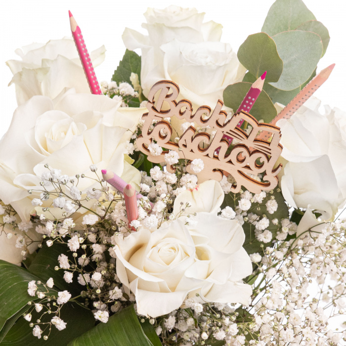 Buchet trandafiri albi si creioane colorate Back to School – imaginea 2