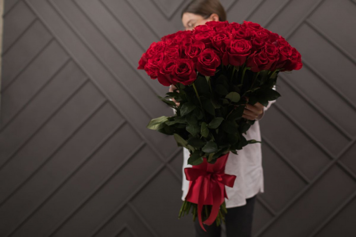 Cand sa daruiesti un buchet cu 101 trandafiri