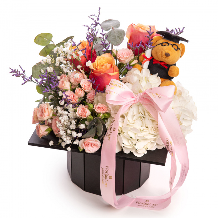 Aranjament in toca „Graduation Bloom” – imaginea 1