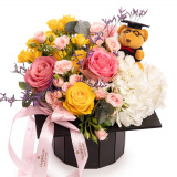 Aranjament floral in toca „Graduation Cheers” – Premium