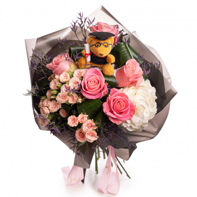 Buchet de absolvire cu trandafiri si hortensie