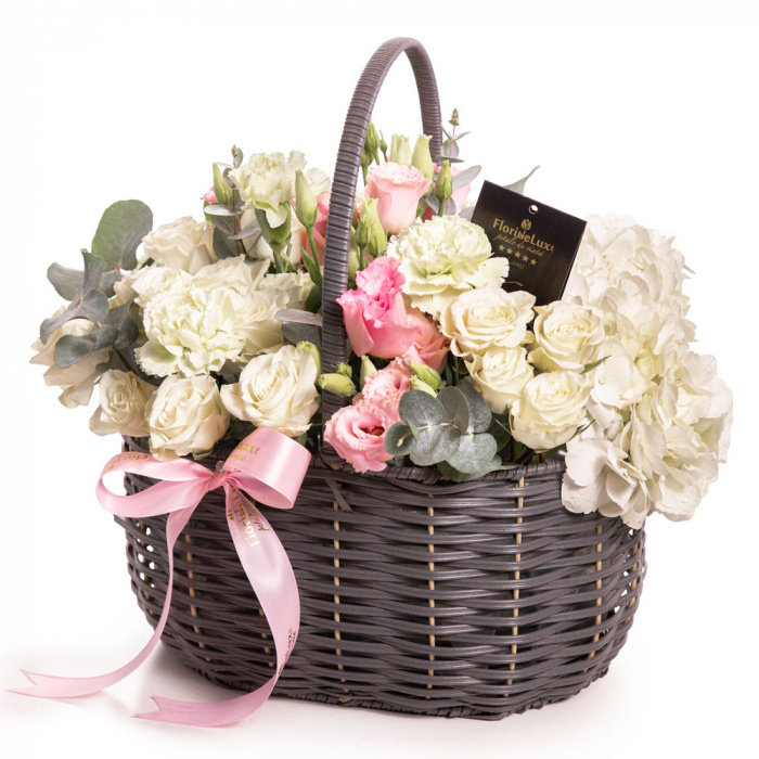 Cos trandafiri, lisianthus si dianthus