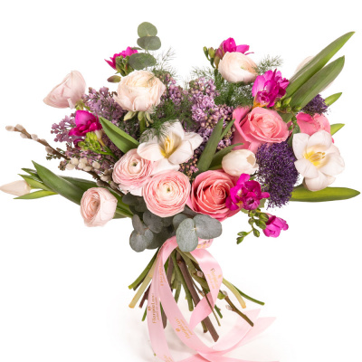 Buchet pastelat cu ranunculus si lalele