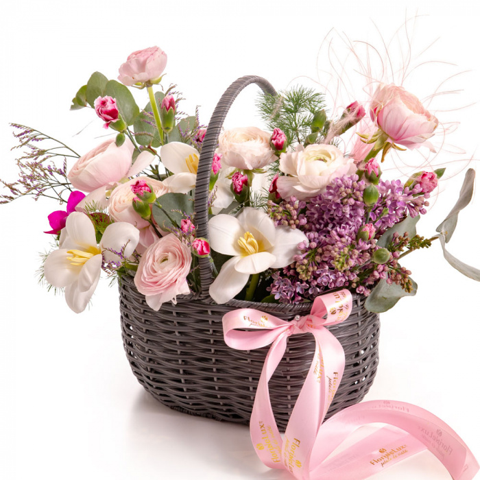 Cos cu ranunculus si liliac