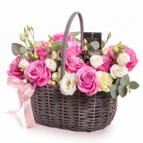 Trandafiri lila in cos elegant – Premium