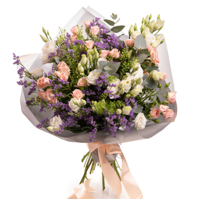 Buchet cu lisianthus, trandafiri si limonium