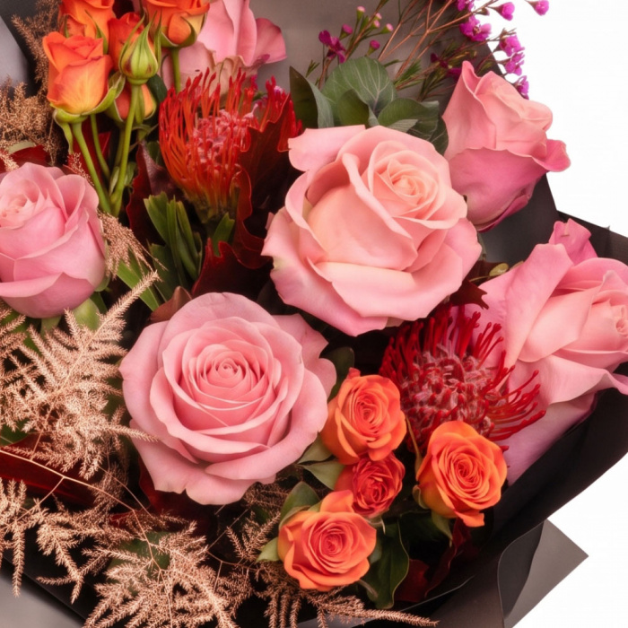 Buchet exotic in nuante de toamna – imaginea 2