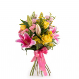 Buchet de crini si trandafiri "E ziua ta" – Standard