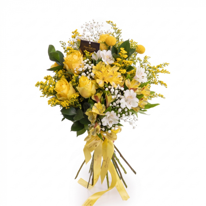 Buchet trandafiri galbeni si solidago – imaginea 1